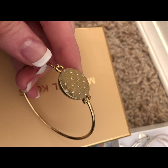 Michael Kors Bracelet - Picture 1 of 6